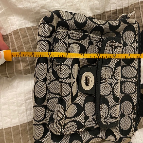 NWOT Coach cross body - Picture 4 of 5